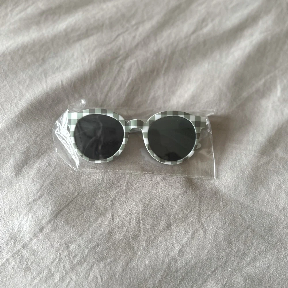 NIP Toddler Sunglasses New Baby Girl Boy Neutral Fun Shades